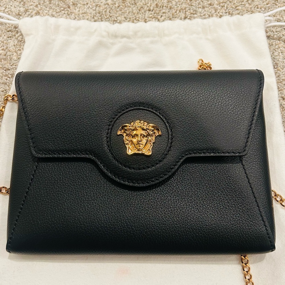VERSACE LA MEDUSA ENVELOPE CLUTCH